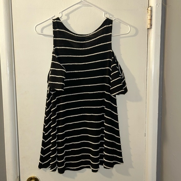 Pre-Loved Bobeau Jersey Knit Cold Shoulder Striped Tunic - Picture 5 of 9